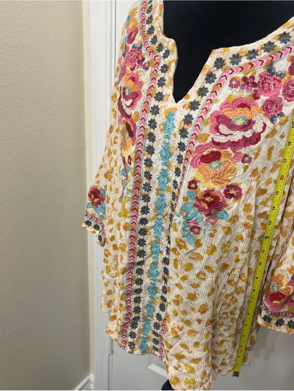 Savanna Jane Top Pull On Crinkle Gold Leopard Mulitcolored Floral Embroidery 2X - Picture 8 of 10